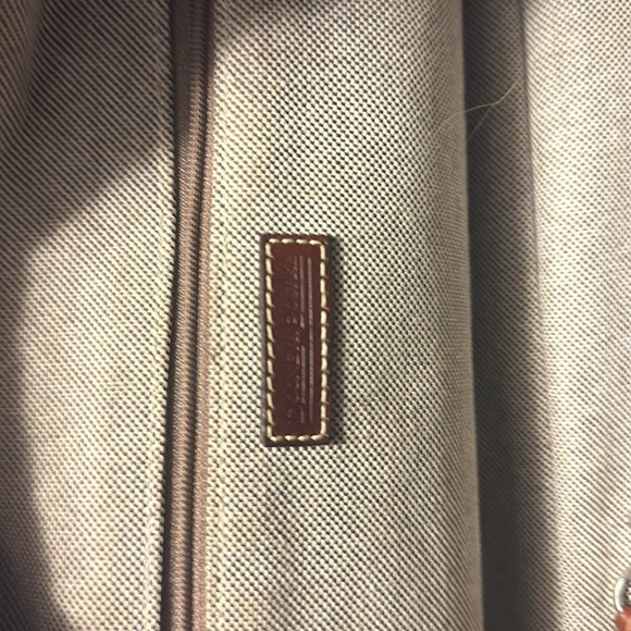 Dooney & Bourke purse - Picture 5 of 5